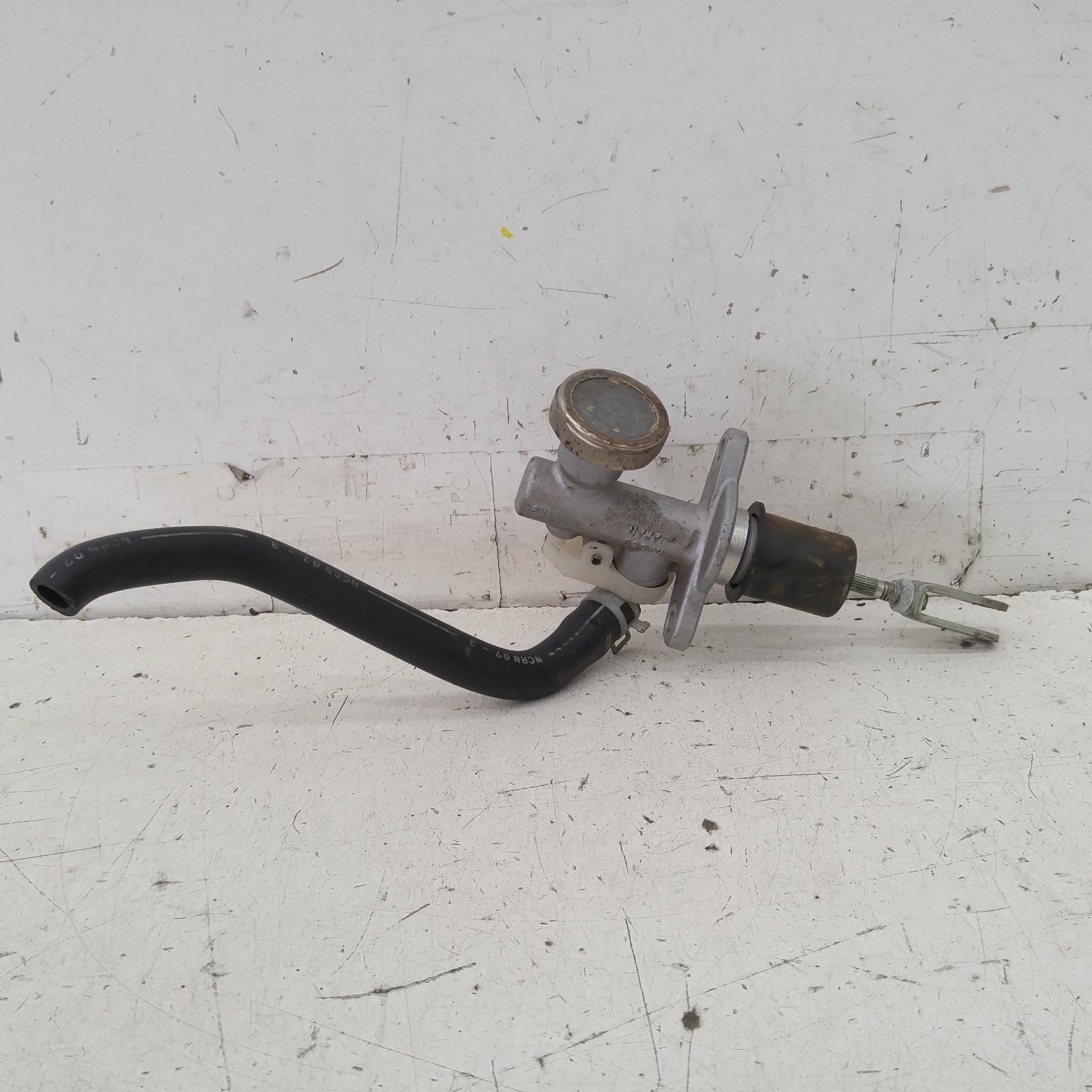 307132, Used clutch master cylinder for 2007 navara d40 09/0508/15
