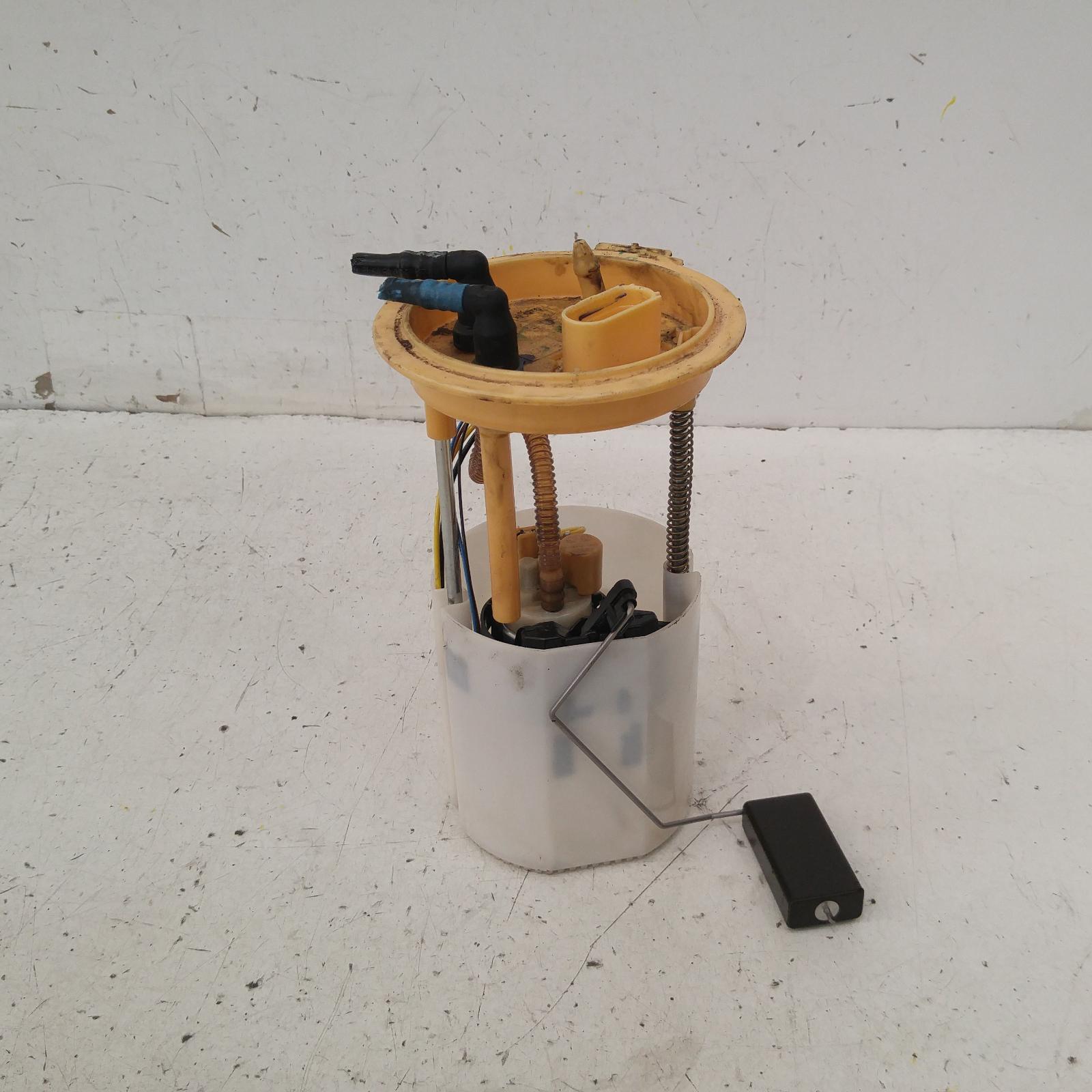 307521, Used fuel sending unit for 2013 jetta 1b, 02/11
