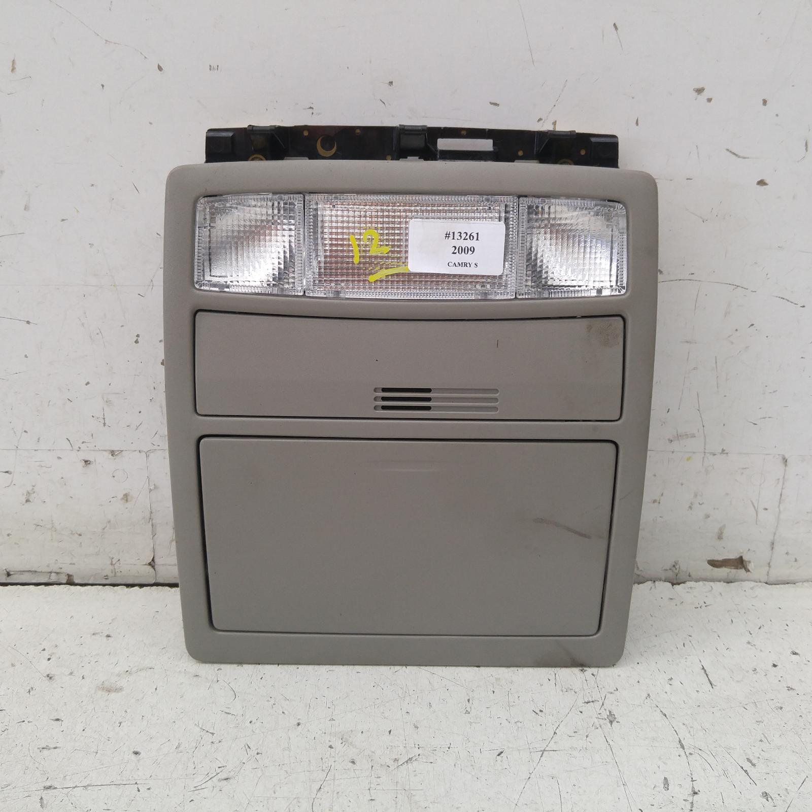 Camry Courtesy Light 2006-2011 front,acv40,06/06-11/11 00013261 #308017