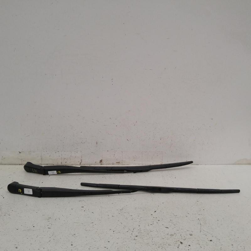 wiper arm