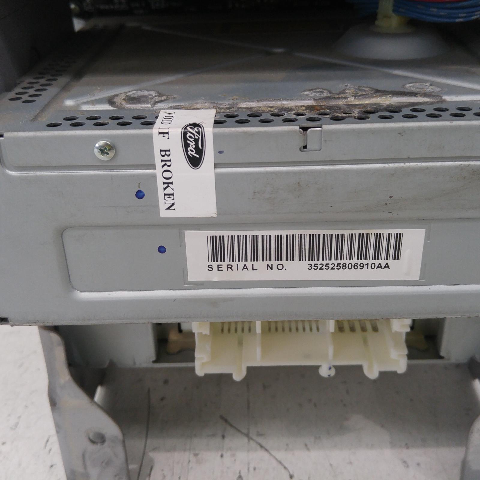 Falcon Stereo/head Unit 2008-2011 fg mki,xr6/xr6 turbo/xr6 le/xr8,silver face,standard,05/08-09/11 00013330 #309813