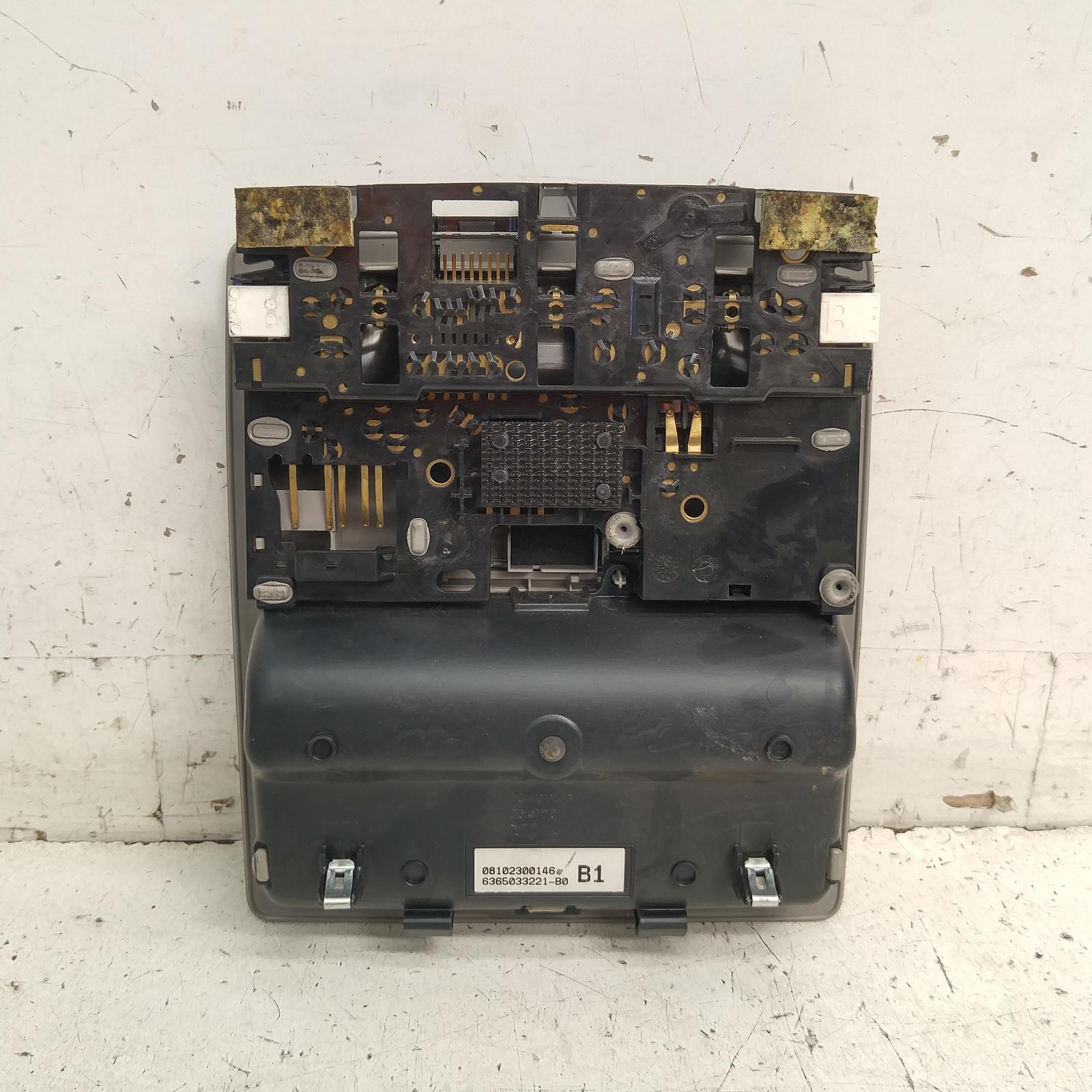 Camry Courtesy Light 2006-2011 front,acv40,06/06-11/11 00013341 #310594