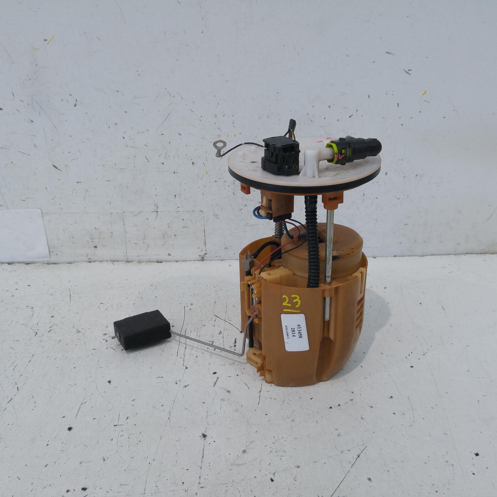 313425, Used fuel sending unit for 2014 Kizashi fr, 12/0901/17