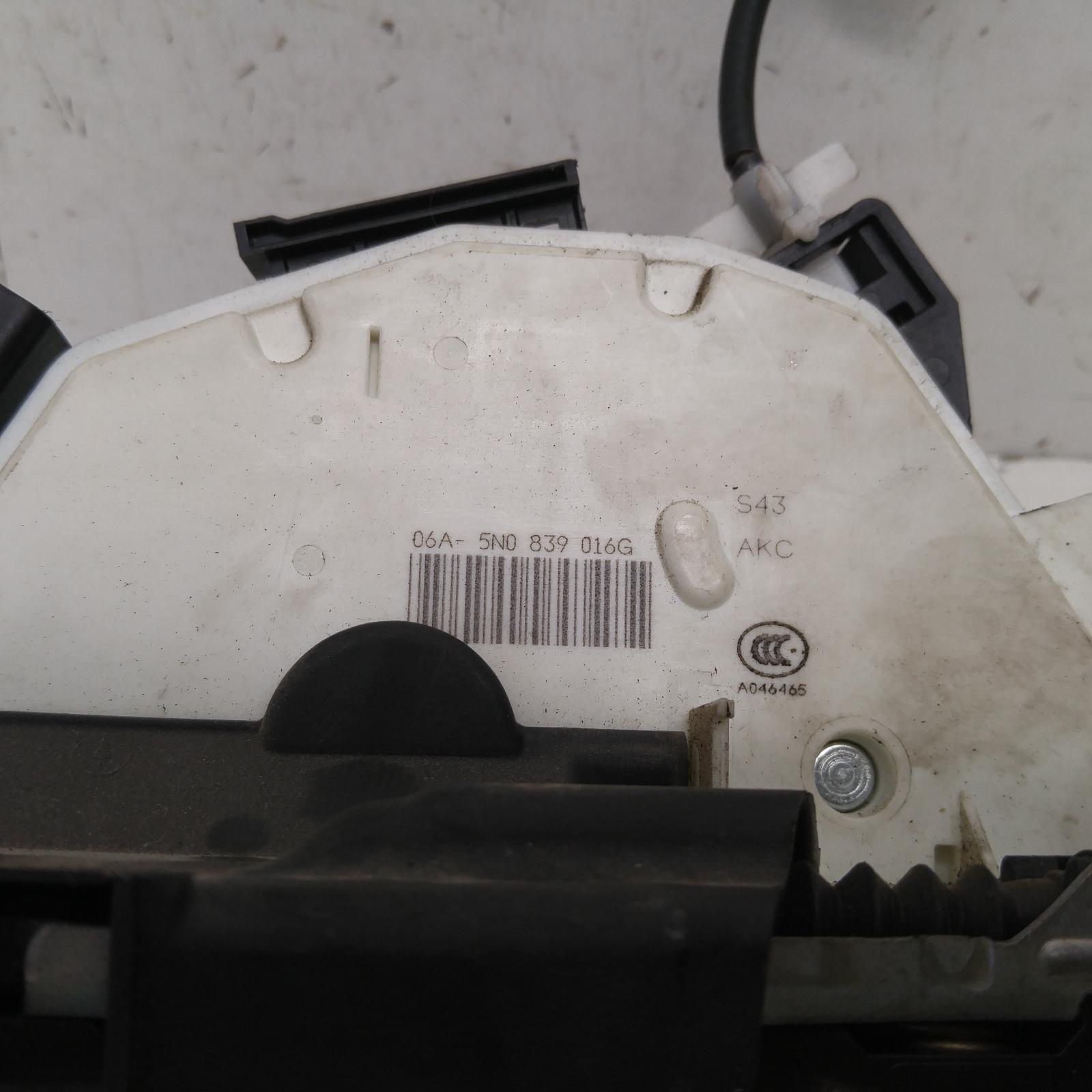 314062, Used door/boot/gate lock for 2012 Tiguan right rear door lock