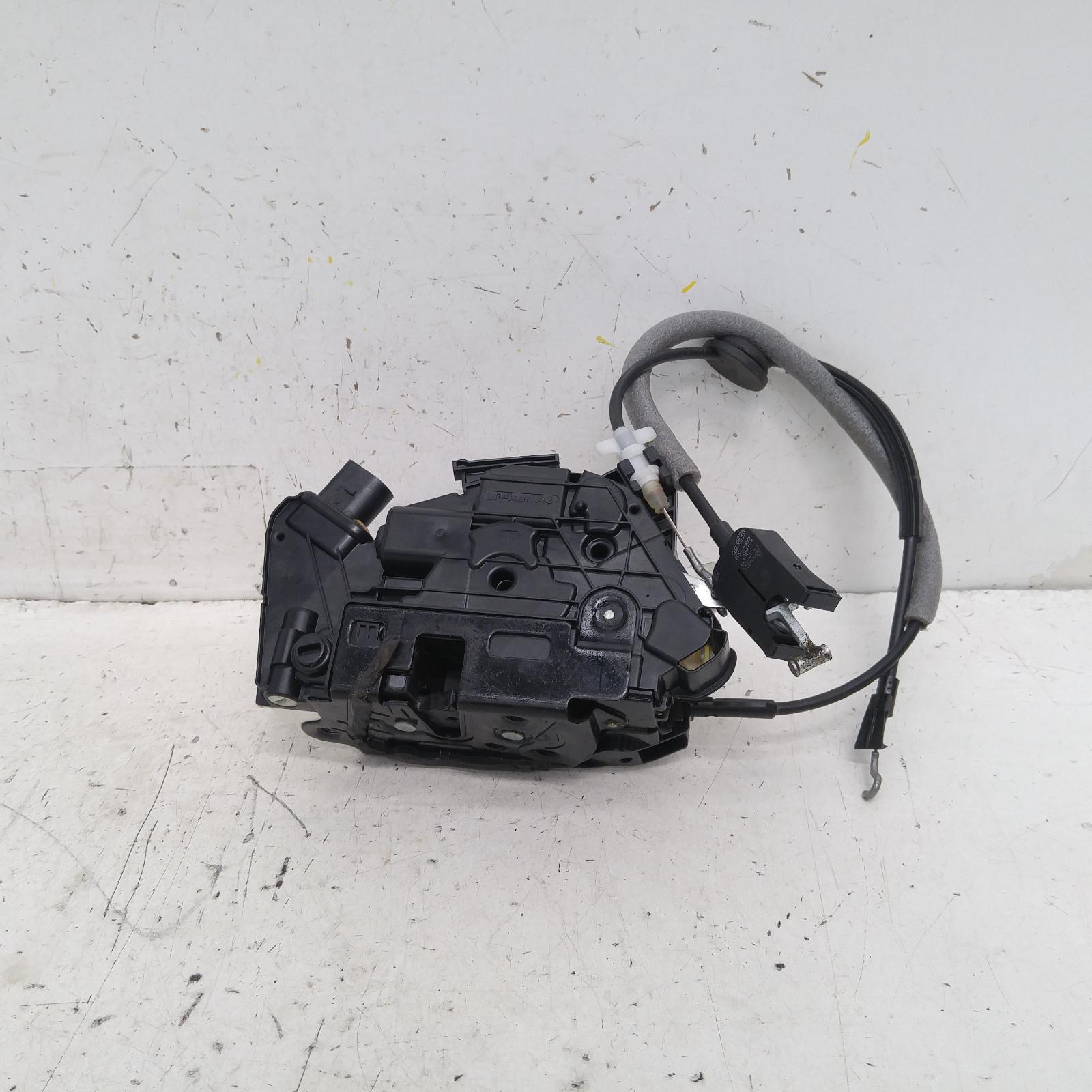 314063, Used door/boot/gate lock for 2012 Tiguan left rear door lock