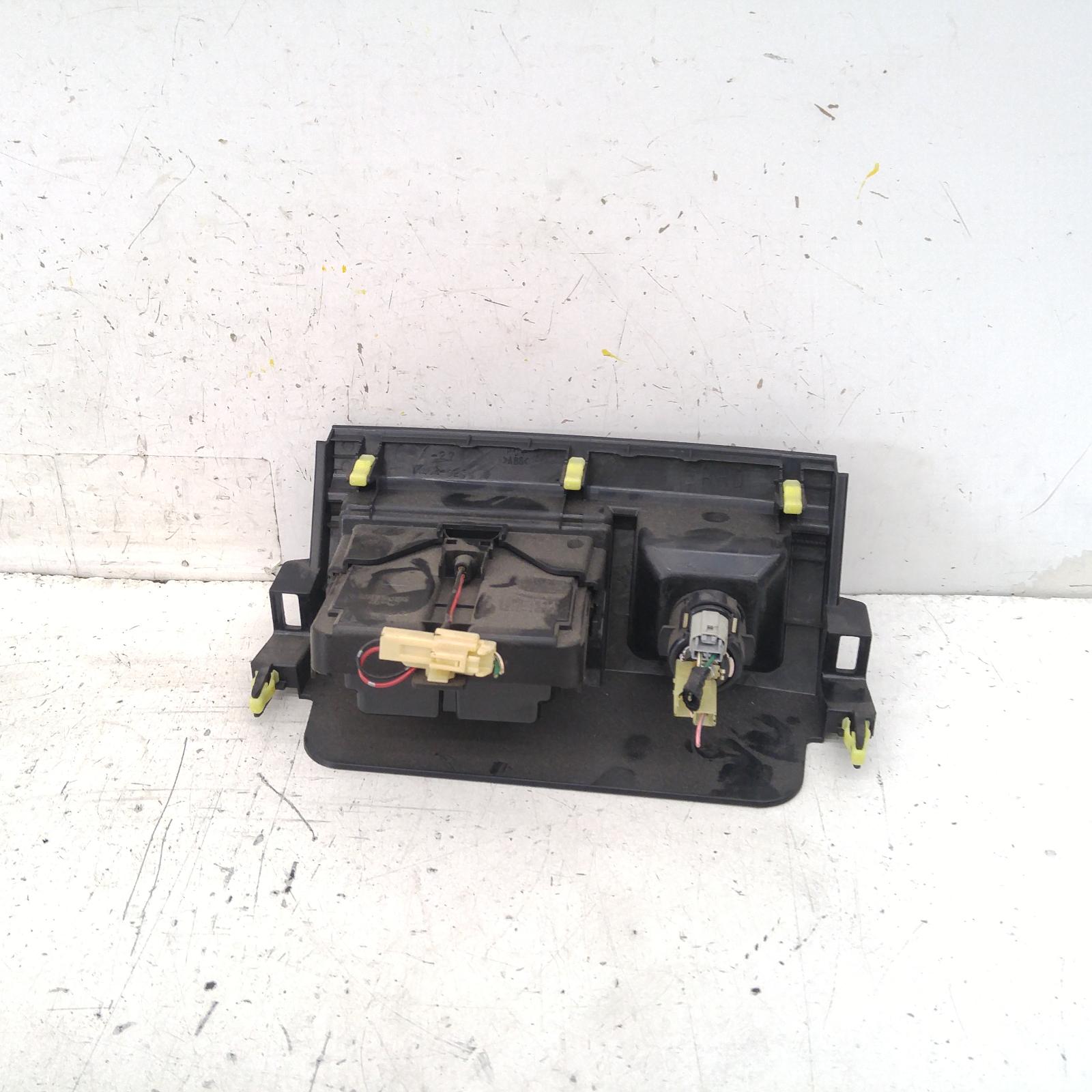 #313822, Used ashtray for 2008 prado| 120 series, in dash type, 02/03-10/09