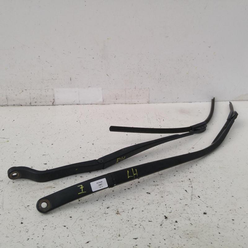 wiper arm