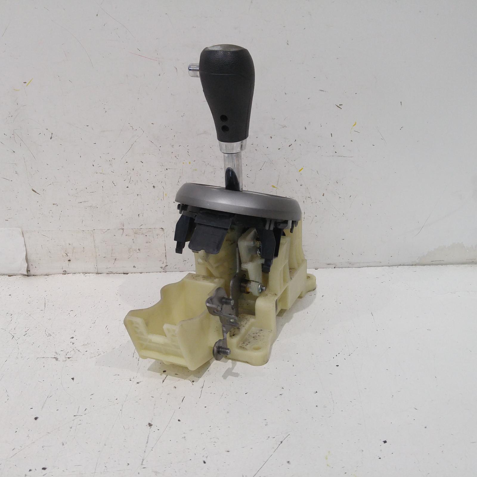 I20 Gear Stick/shifter 2010-2015 auto shifter,pb,4 speed,07/10-12/15 00013608 #316529