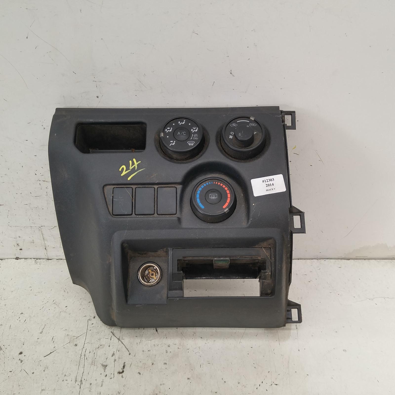 #322569, Used heater/aircon controls for 2014 hiace| trh/kdh, non rear ...