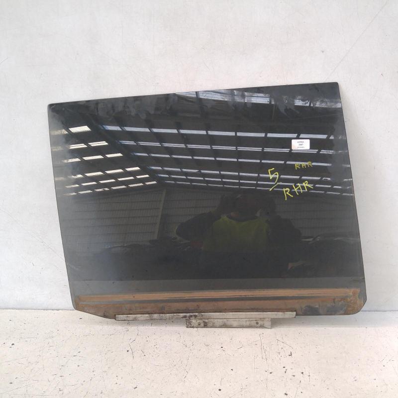 door window rear right