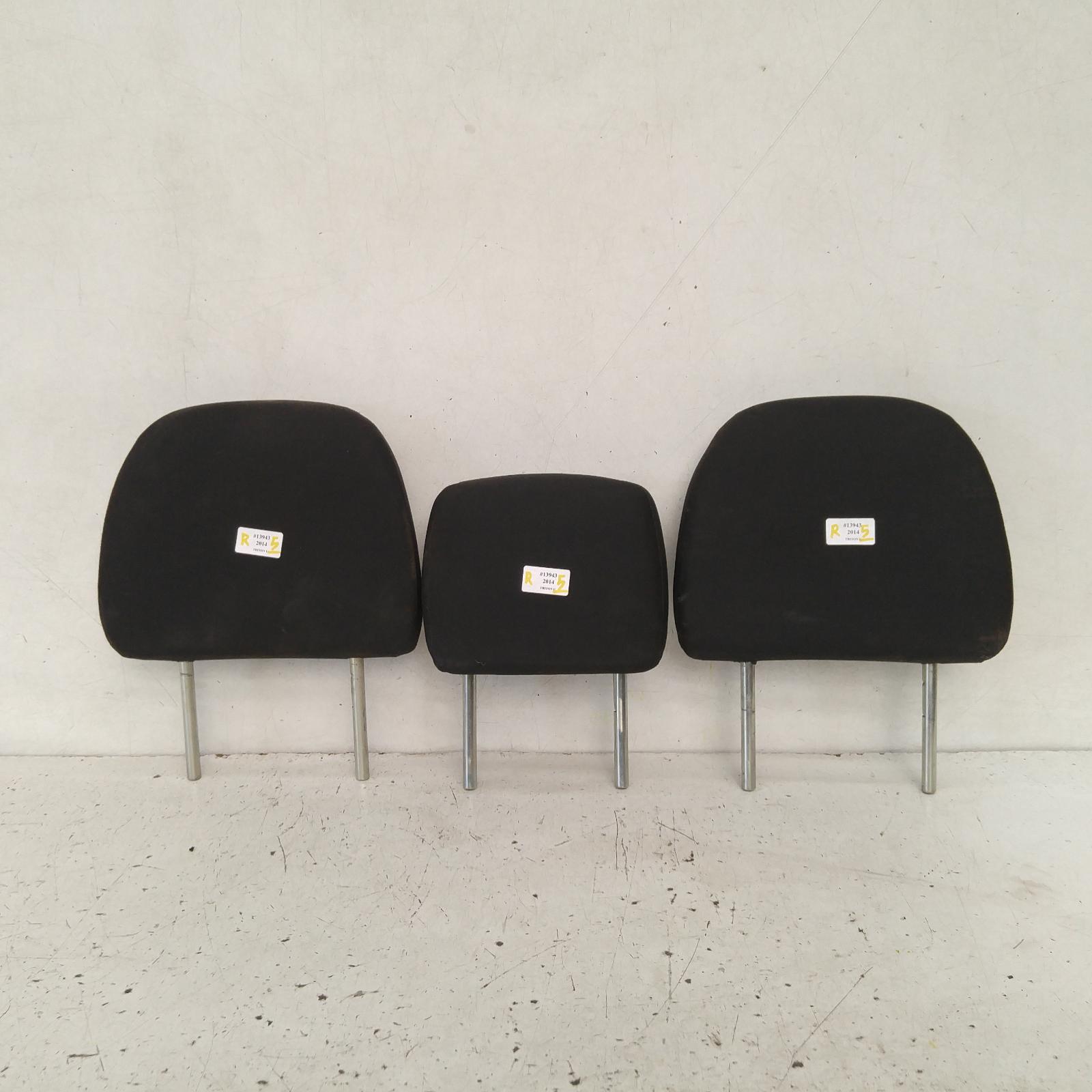 Triton Headrest 2009-2015 rh rear,mn,08/09-04/15 00013943 #326545