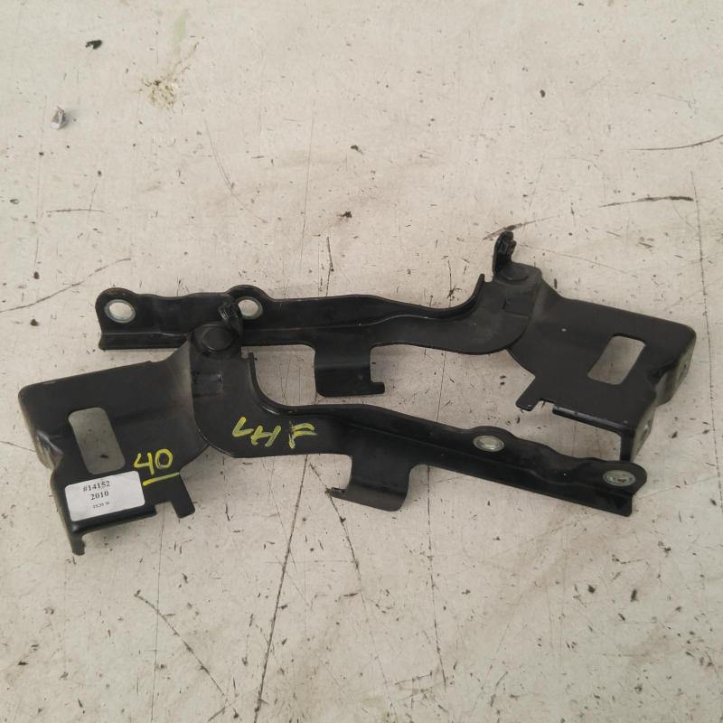 bonnet hinge/strut