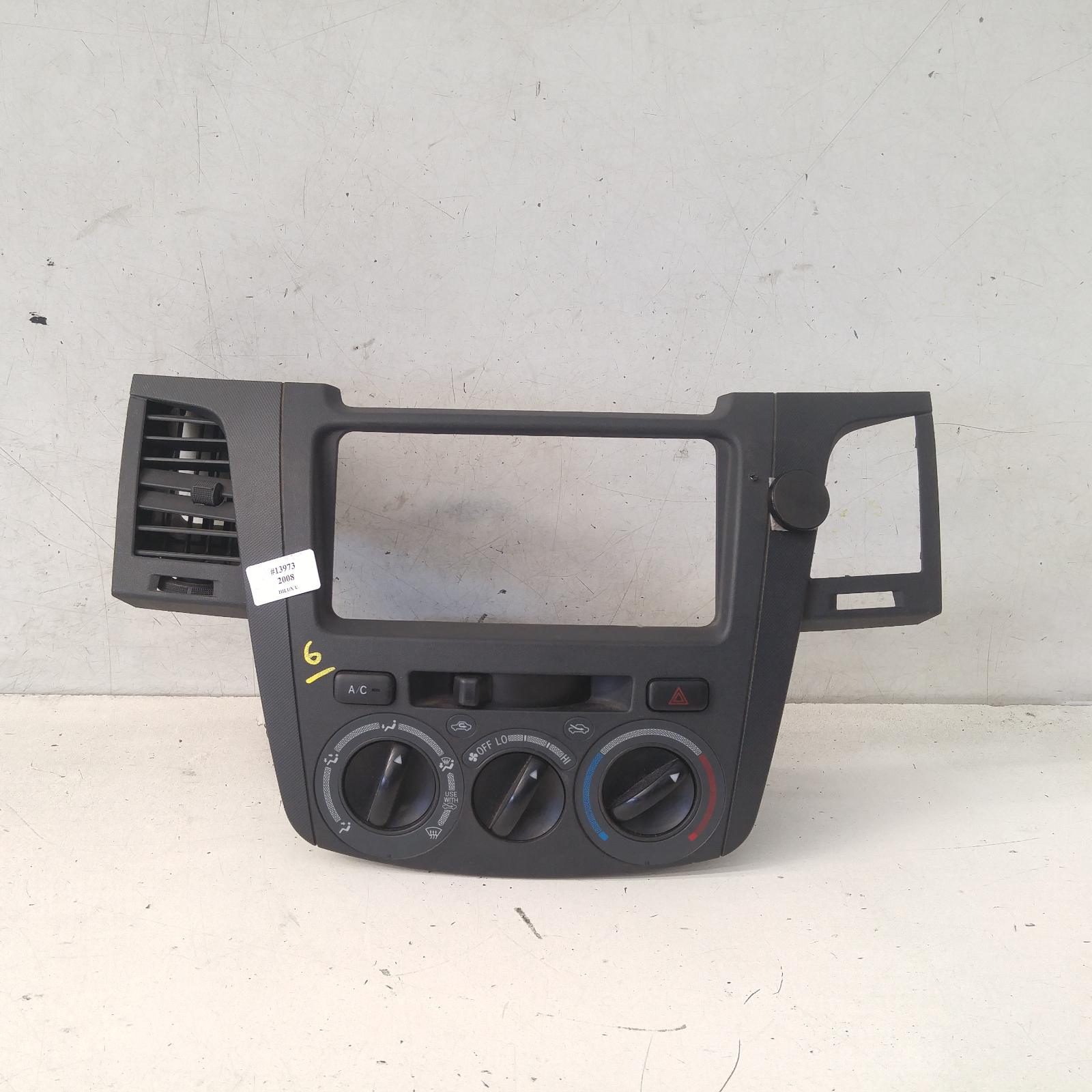 Result Heater/aircon Controls for Toyota HiluxAus Auto Parts(1011)