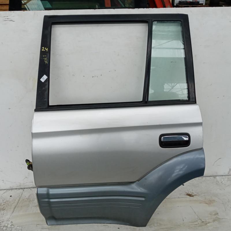 door/sliding rear left