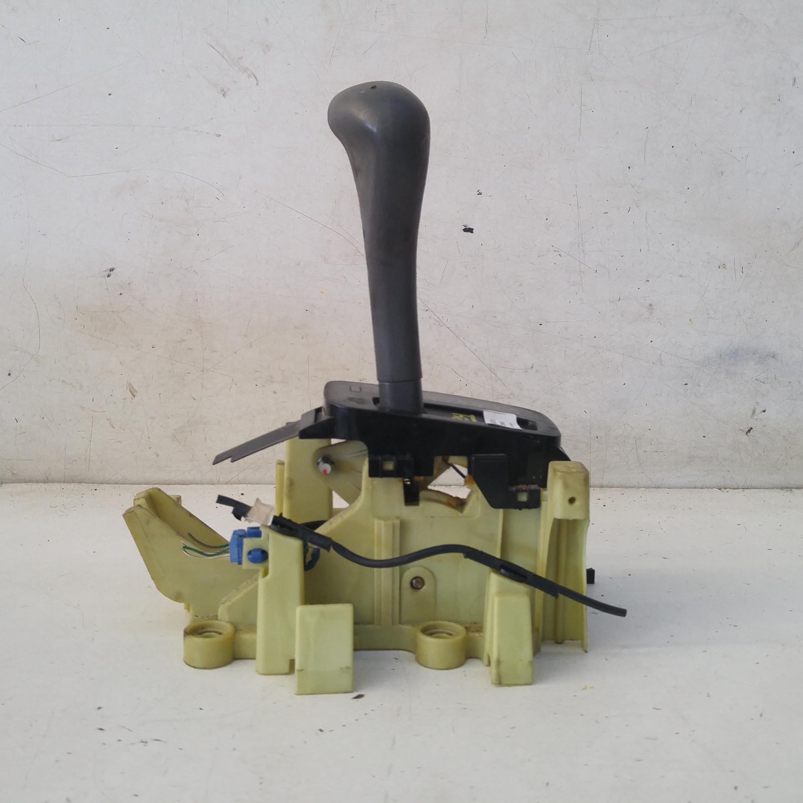 Camry Gear Stick/shifter 1997-2002 sk20 08/97-08/02 00014371 #335518