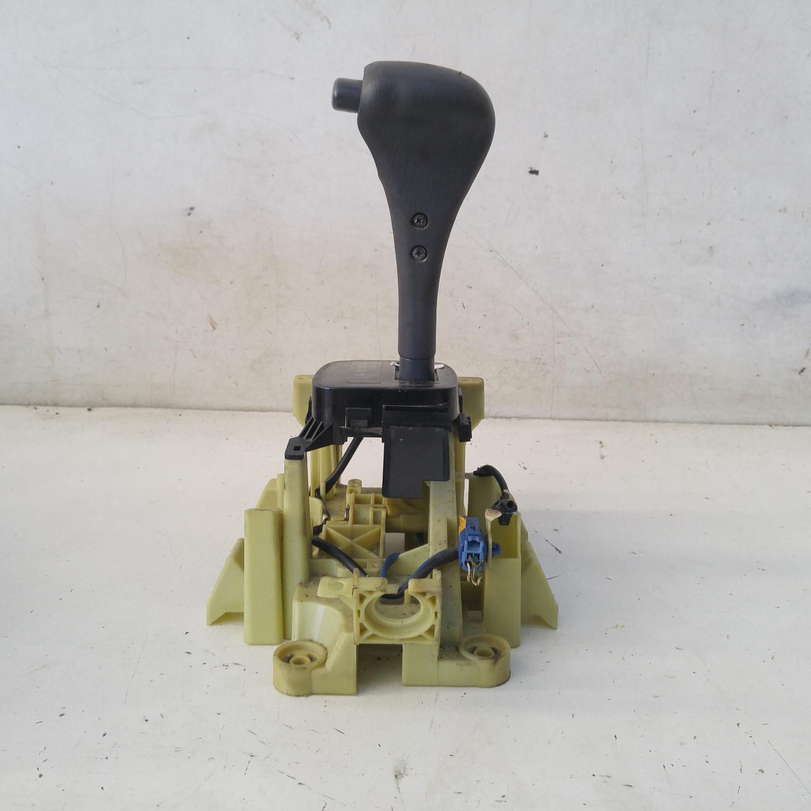 Camry Gear Stick/shifter 1997-2002 sk20 08/97-08/02 00014371 #335518