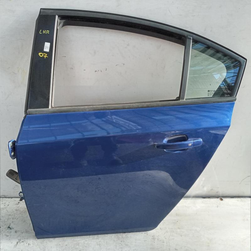 door/sliding rear left