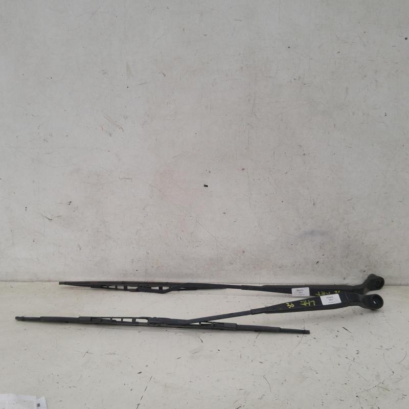 wiper arm