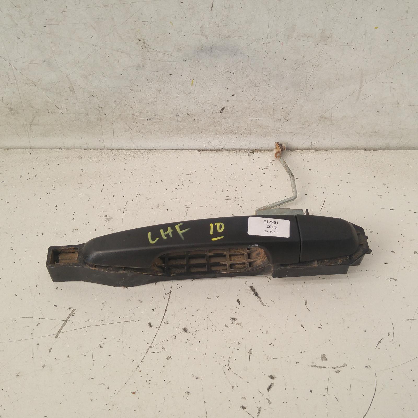 Triton Door Handle 2006-2015 outer,lh front/lh rear,black,ml-mn,07/06-04/15 00012981 #339580