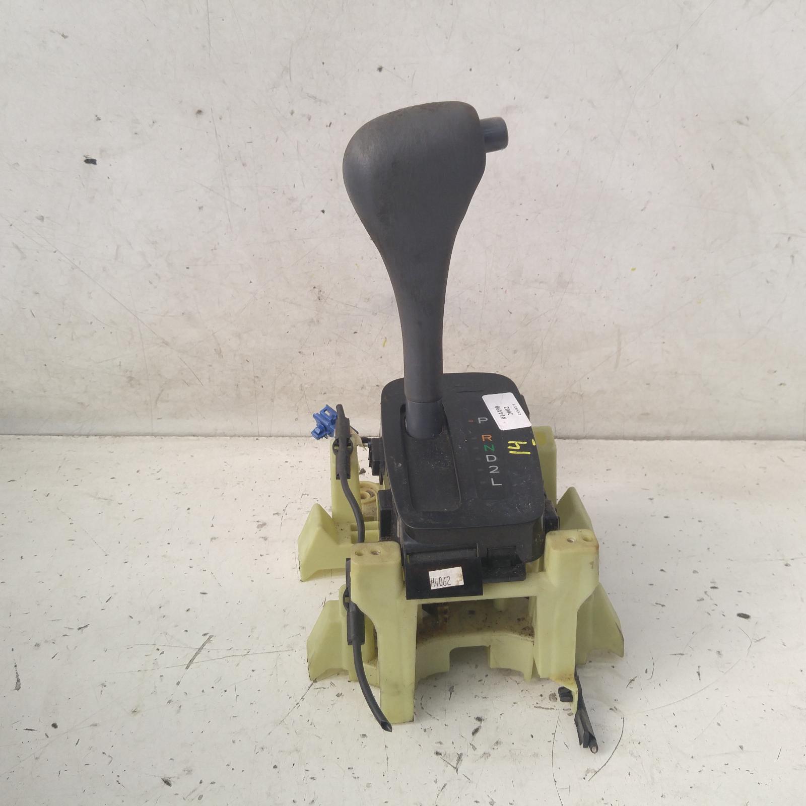 Camry Gear Stick/shifter 1997-2002 sk20 08/97-08/02 00014490 #339905