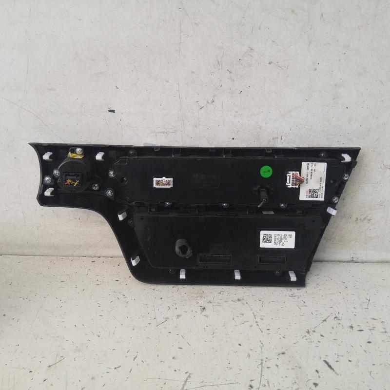 stereo/head unit