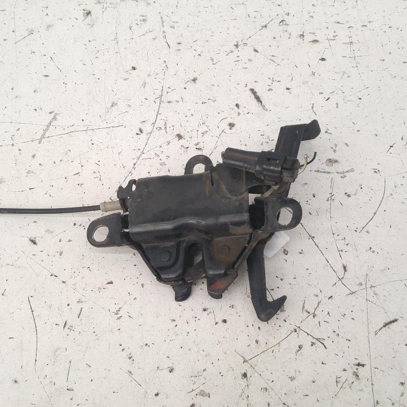 dukungan kunci bonnet