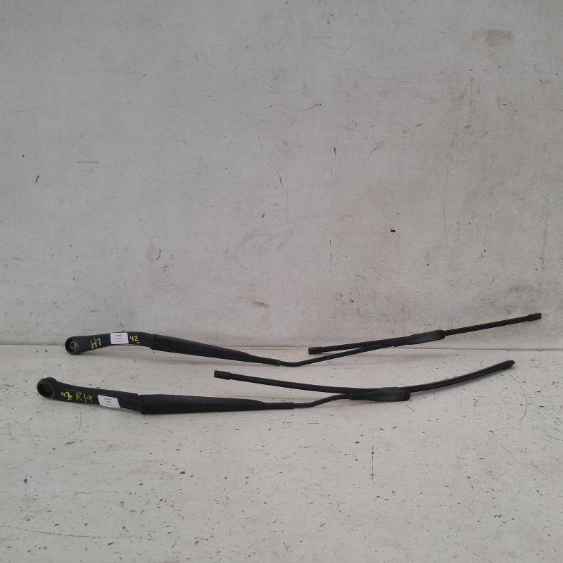 wiper arm
