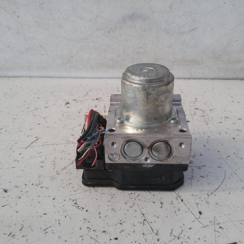 防抱死制动系统泵/调制器