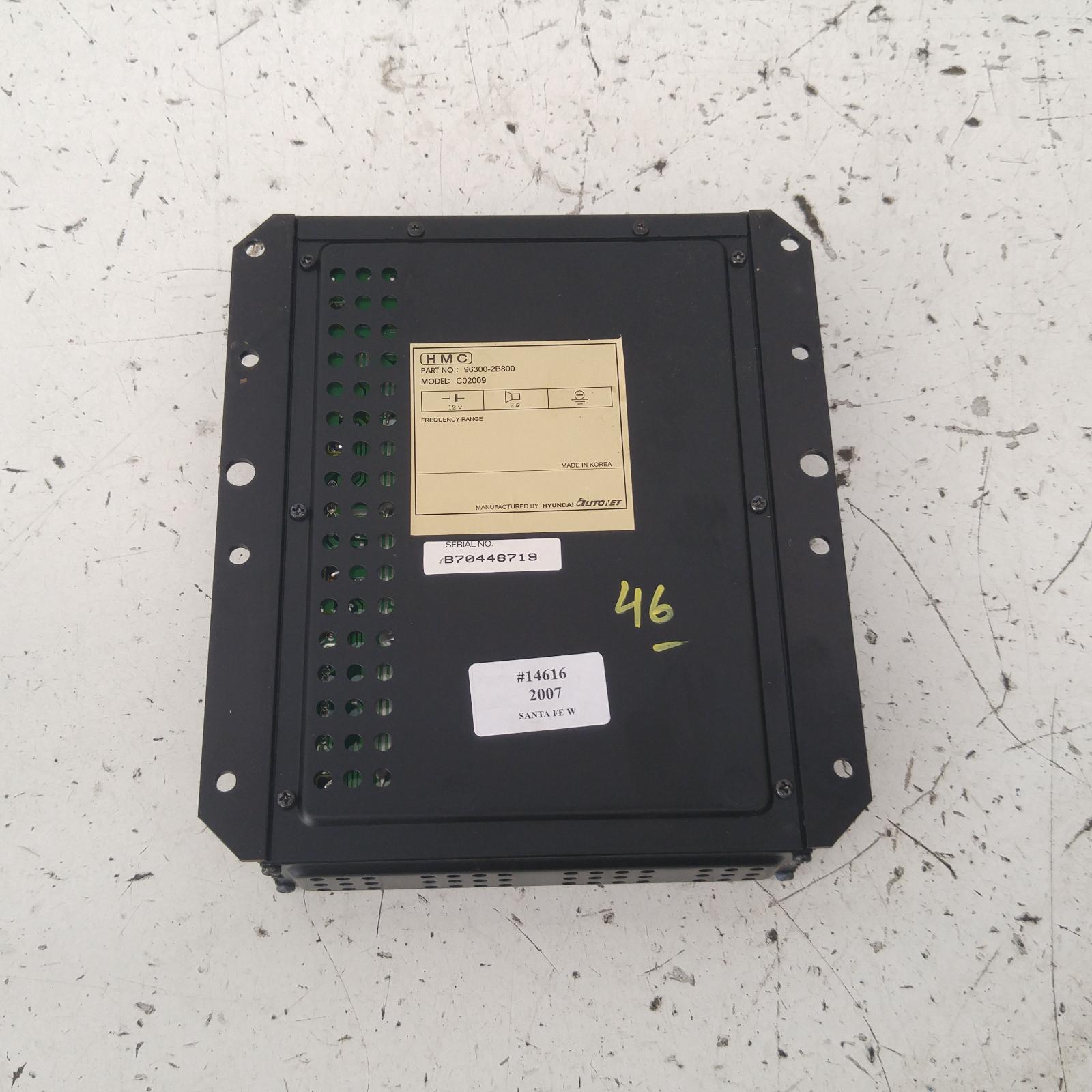 Santa Fe Stereo/head Unit 2005-2012 amplifier,cm,11/05-06/12 00014616 #350630