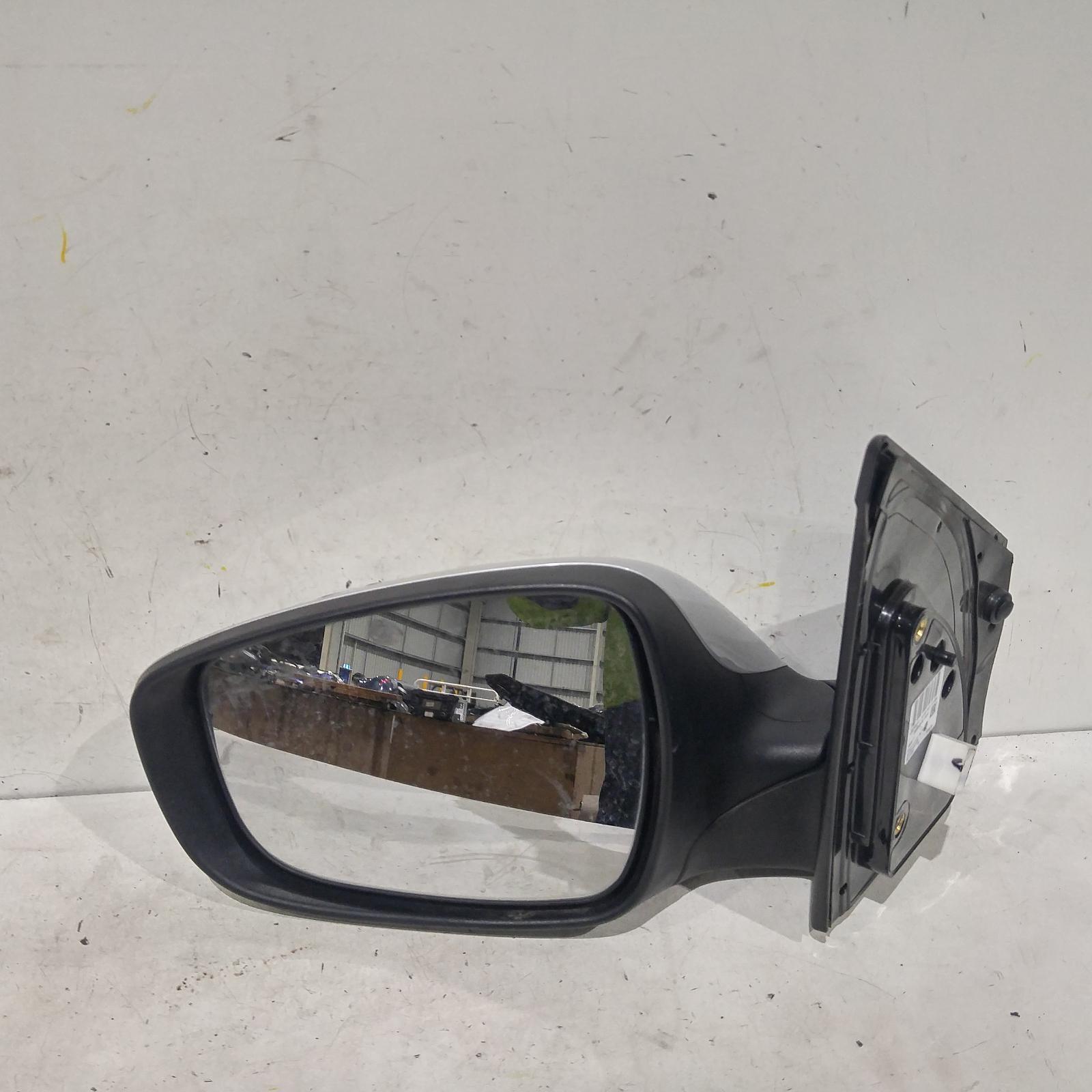 I30 Door Mirror Left 2012-2017 gd,hatch (s. korea vin kmhd),power folding,w/ indicator and puddle lamp type,03/12-02/17 partwh #351432