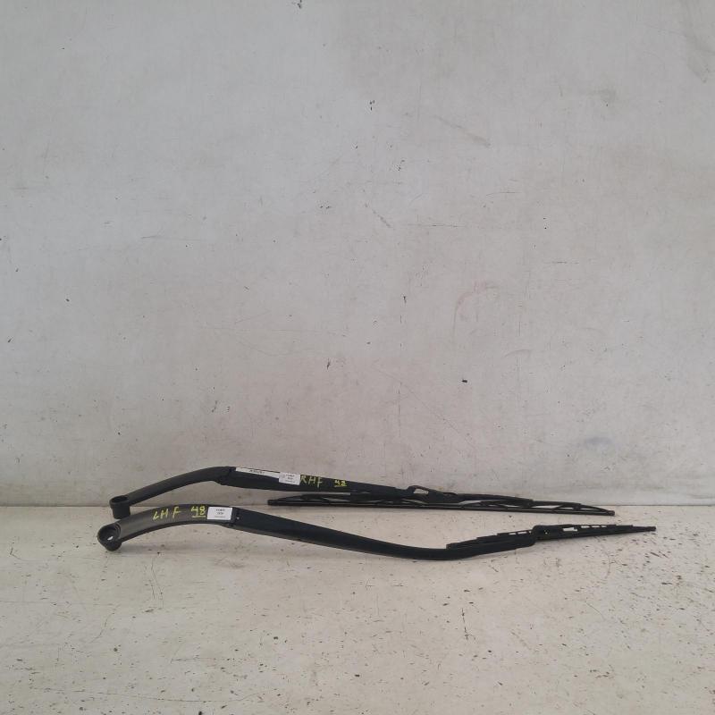 wiper arm
