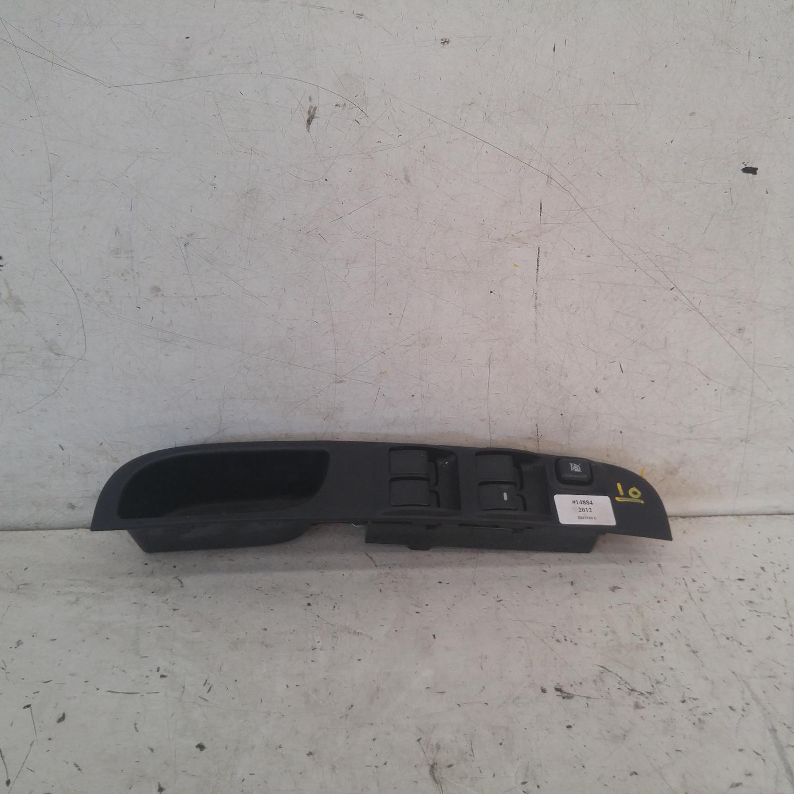 Triton Power Door Window Switch 2006-2015 rh front (master switch),4 door switch type,ml-mn,07/06-04/15 00014884 #352636