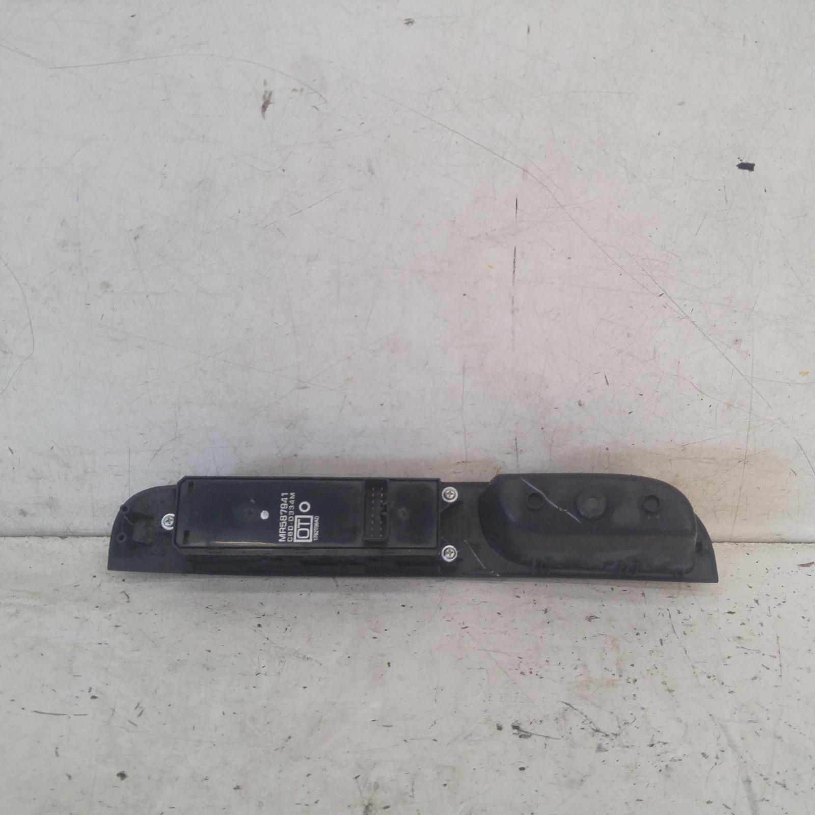 Triton Power Door Window Switch 2006-2015 rh front (master switch),4 door switch type,ml-mn,07/06-04/15 00014884 #352636