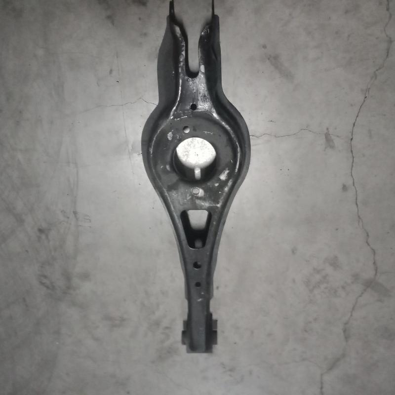 trailing arm rear left