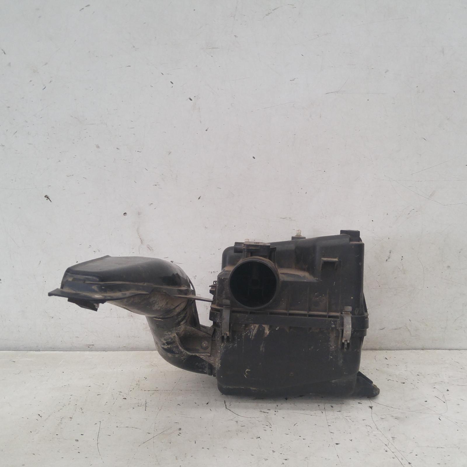 Triton Air Cleaner/box 2006-2015 air cleaner,ml-mn,2.5,diesel,07/06-04/15 00014883 #353525