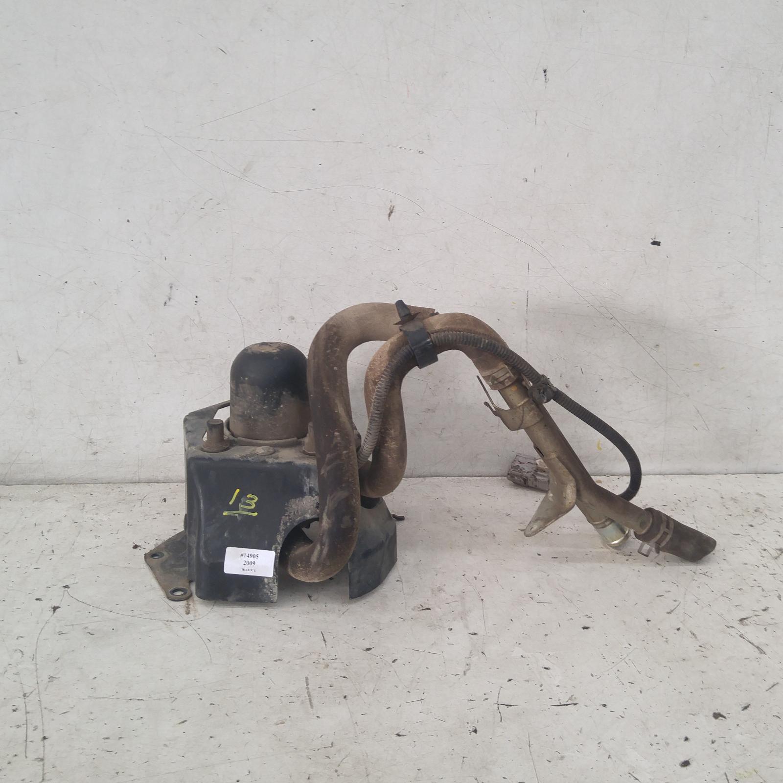 Hilux Vacuum Air Pump 2005-2015 petrol,2.7,2tr-fe,air pump (under rh guard),03/05-08/15 00014905 #353624