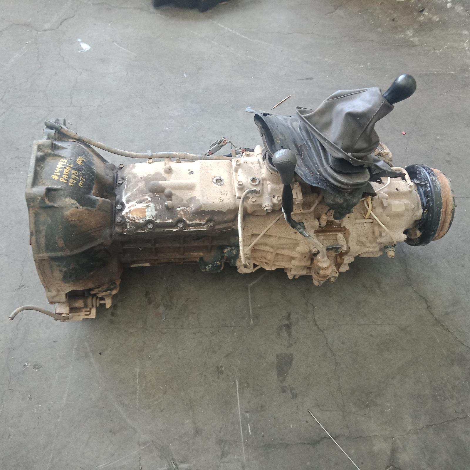 355124, Used transmission/gearbox for 1998 patrol petrol, 4.5, tb45