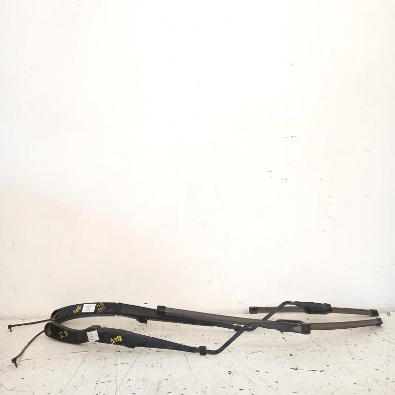 wiper arm