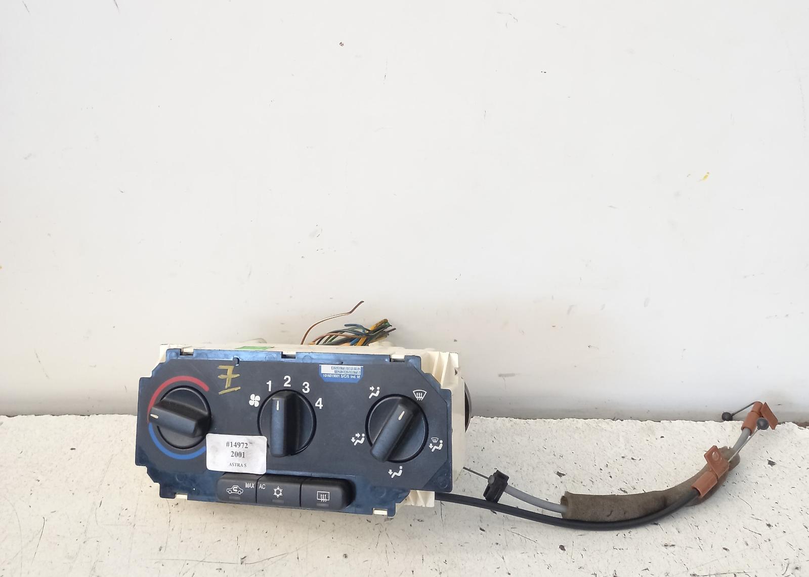 Result Heater/aircon Controls for Holden AstraAus Auto Parts(1011)