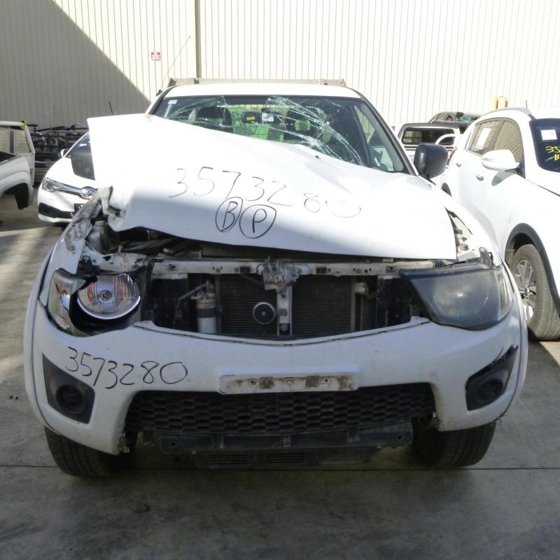 Mitsubishi 2009 ~ 2015 Triton