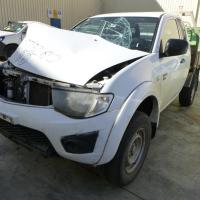 Mitsubishi 2009 ~ 2015 Triton