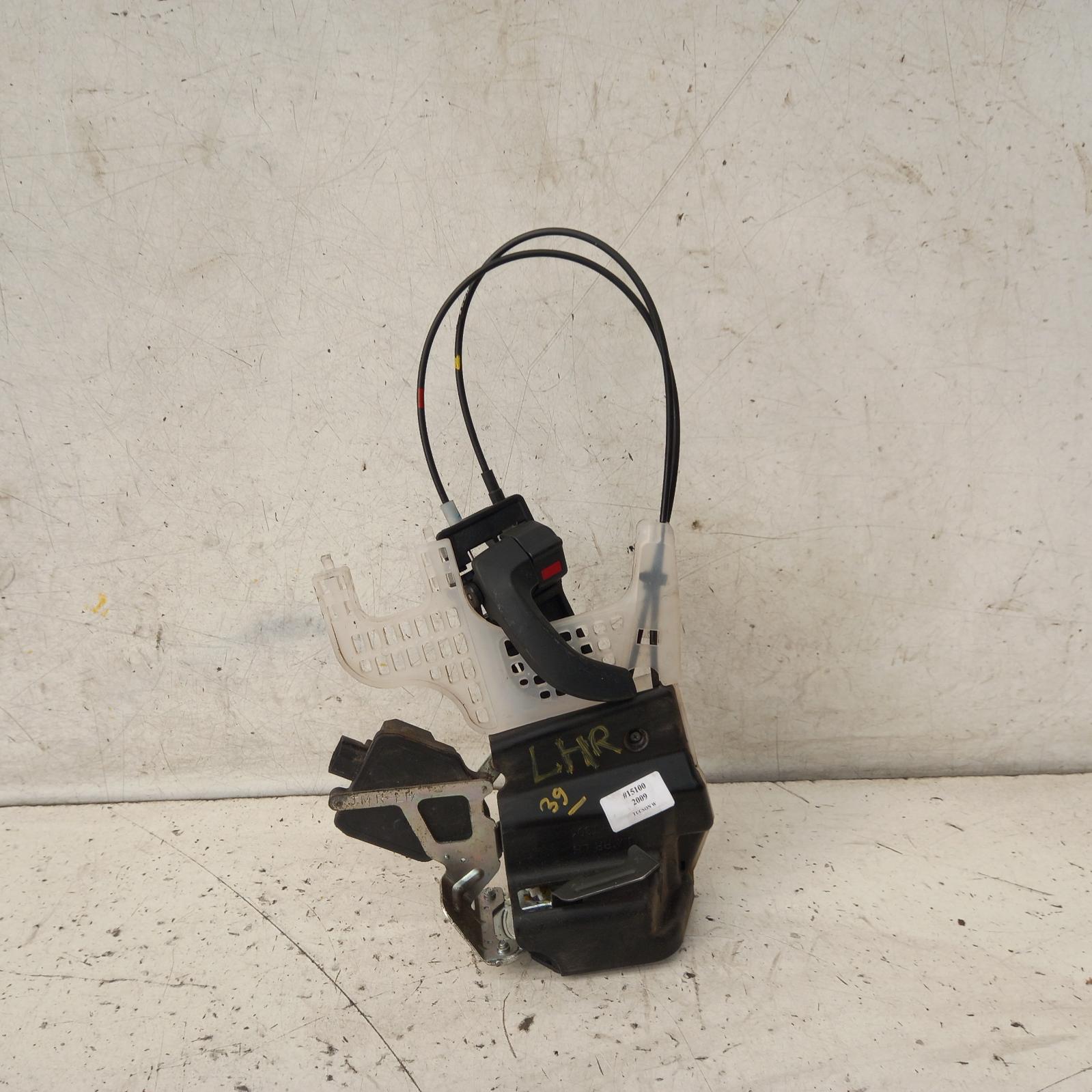 Tucson Door/boot/gate Lock 2004-2010 left rear door lock,08/04-01/10 00015100 #360403