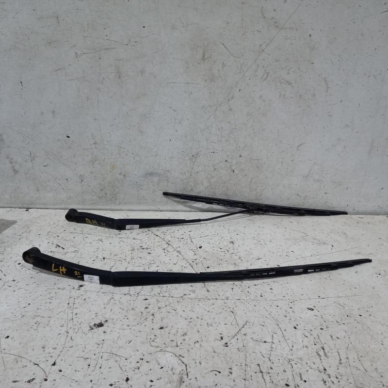 wiper arm