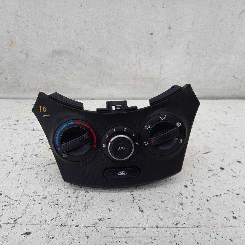 heater/aircon controls