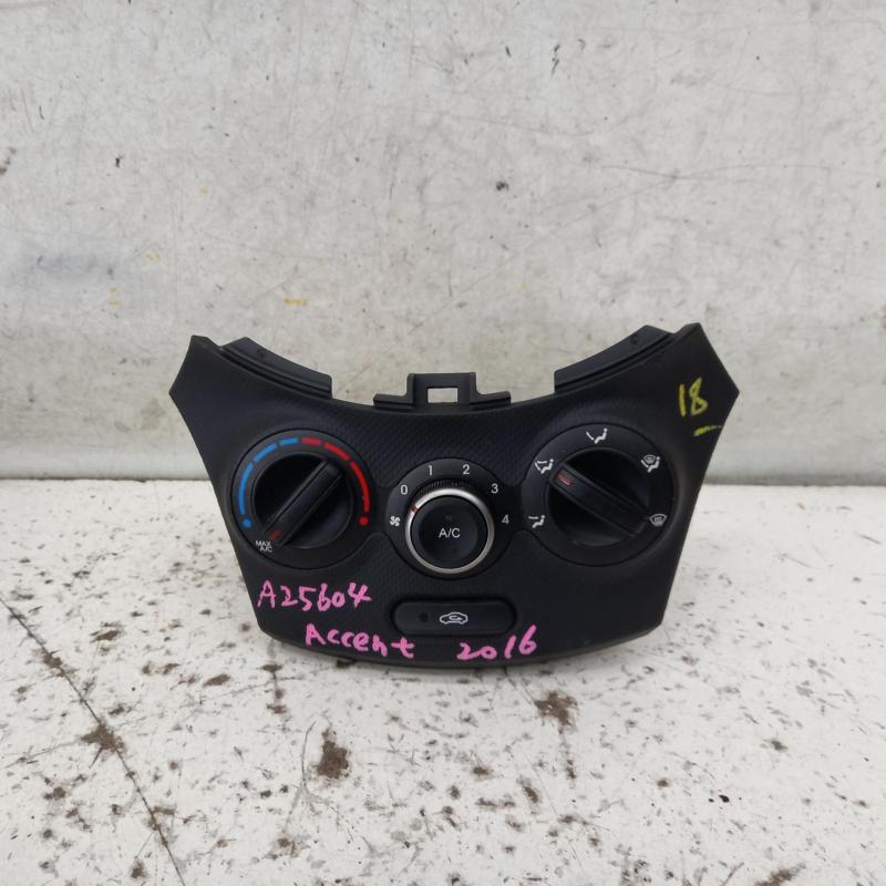 heater/aircon controls