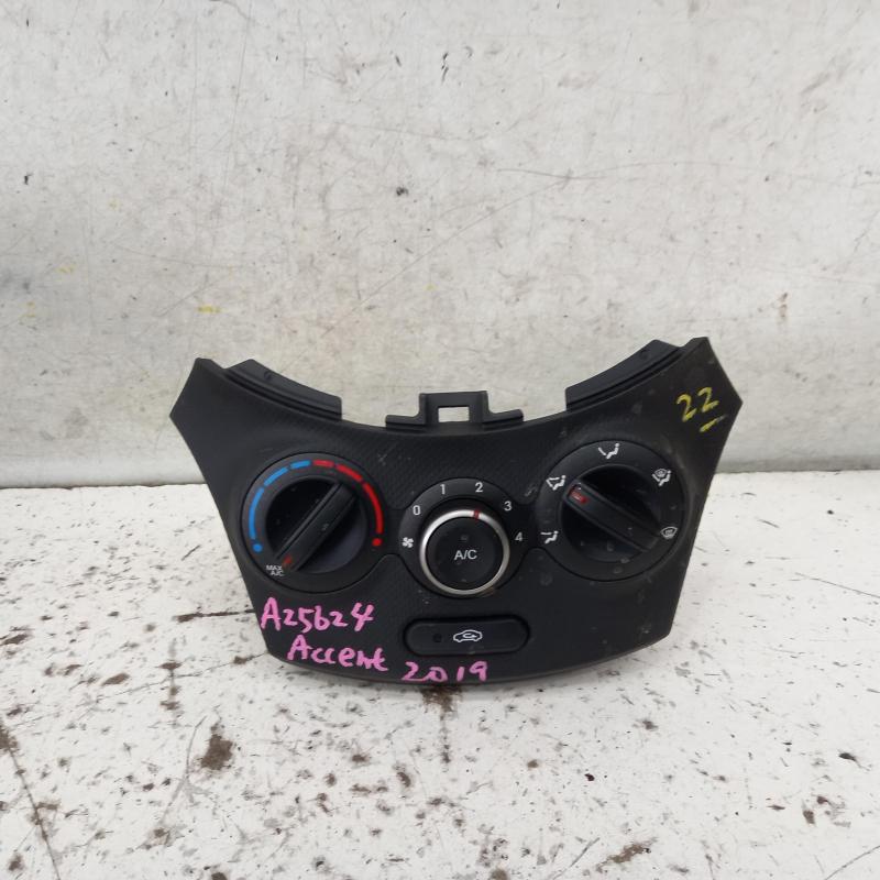 heater/aircon controls