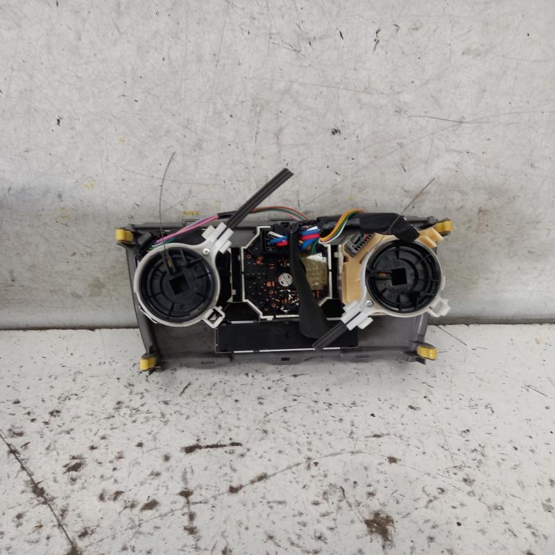 heater/aircon controls