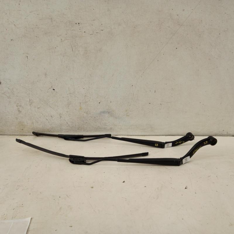 wiper arm
