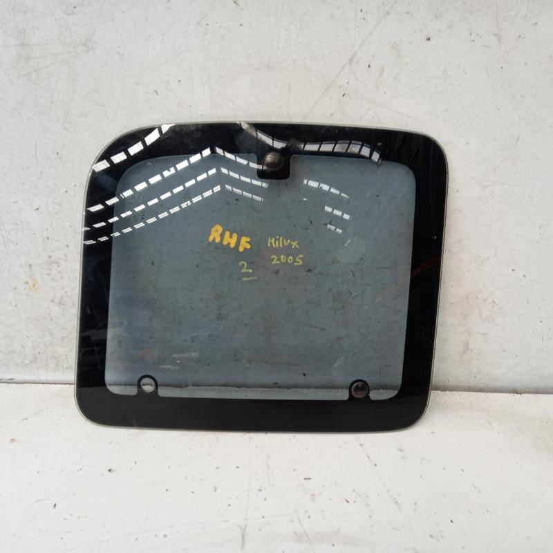 side glass rear right