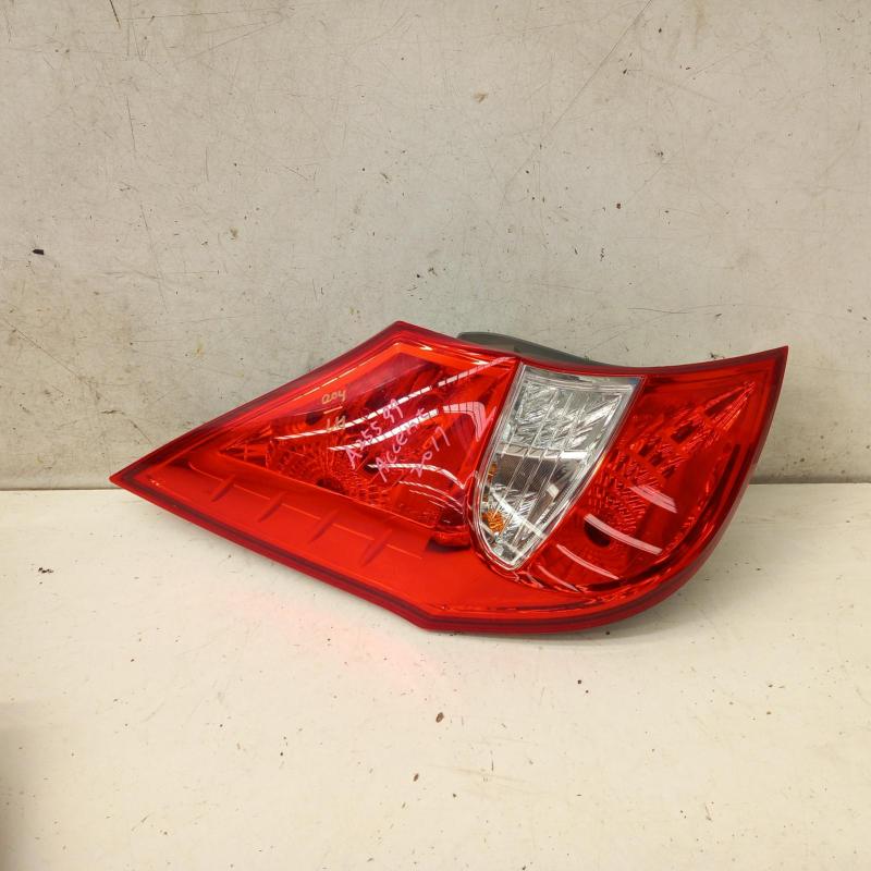 taillight left